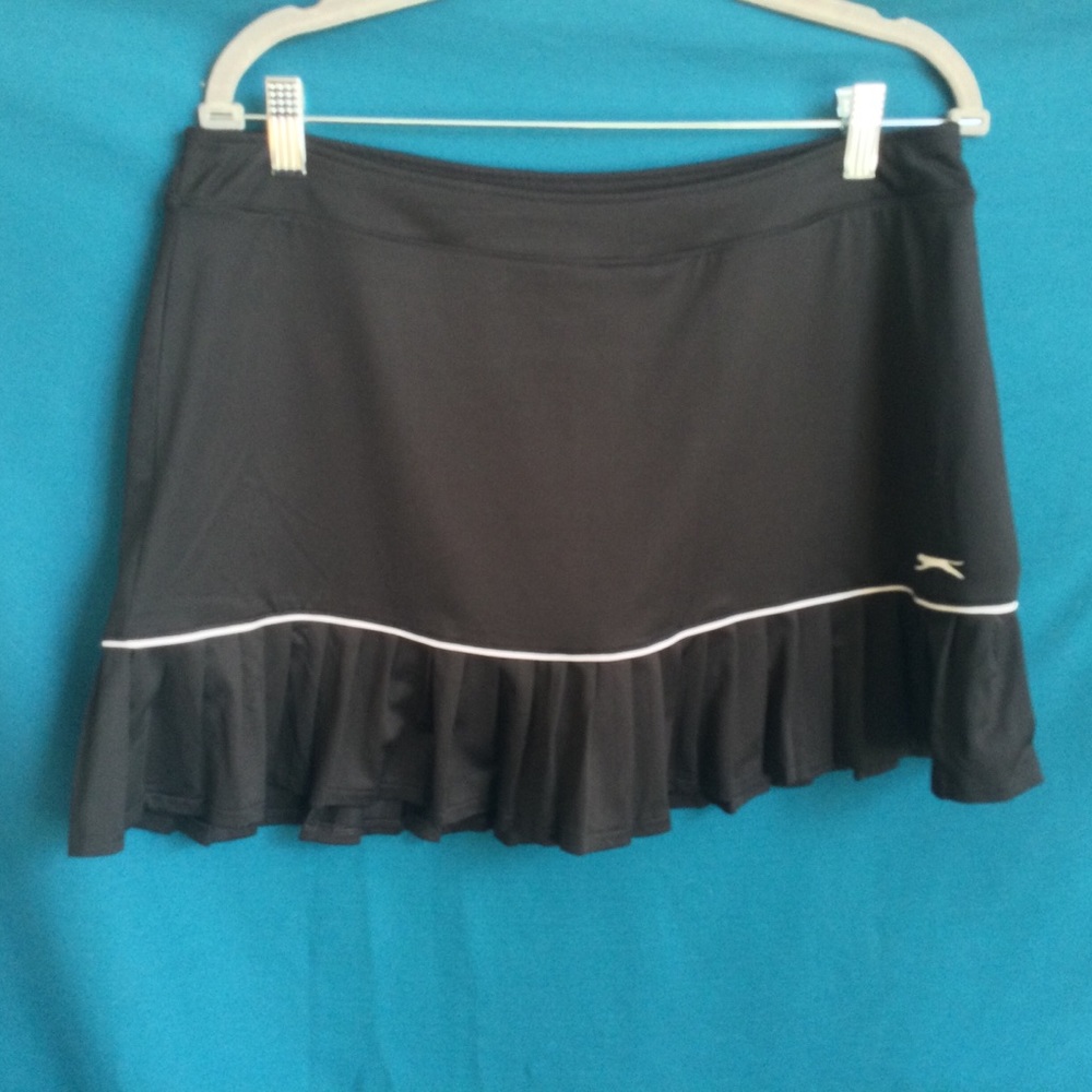 Slazenger Golf Skort Large Fits XL Black Pleated Pickleball Back pocket